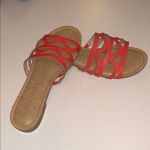 Kelly & Katie Sandal